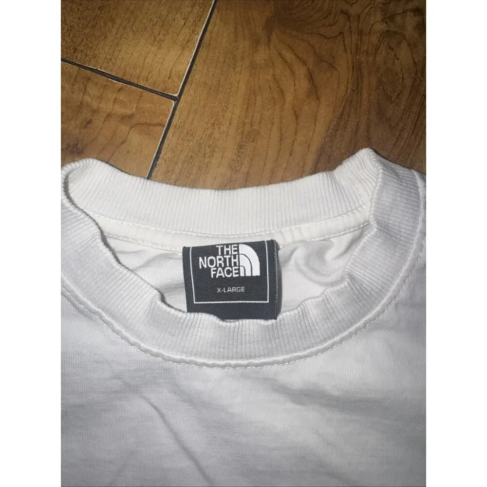 The North Face Heavyweight T-Shirt White XL 21x27